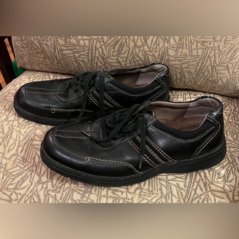 Clarks Black Leather Shoes with Stitch Detail Lace Up